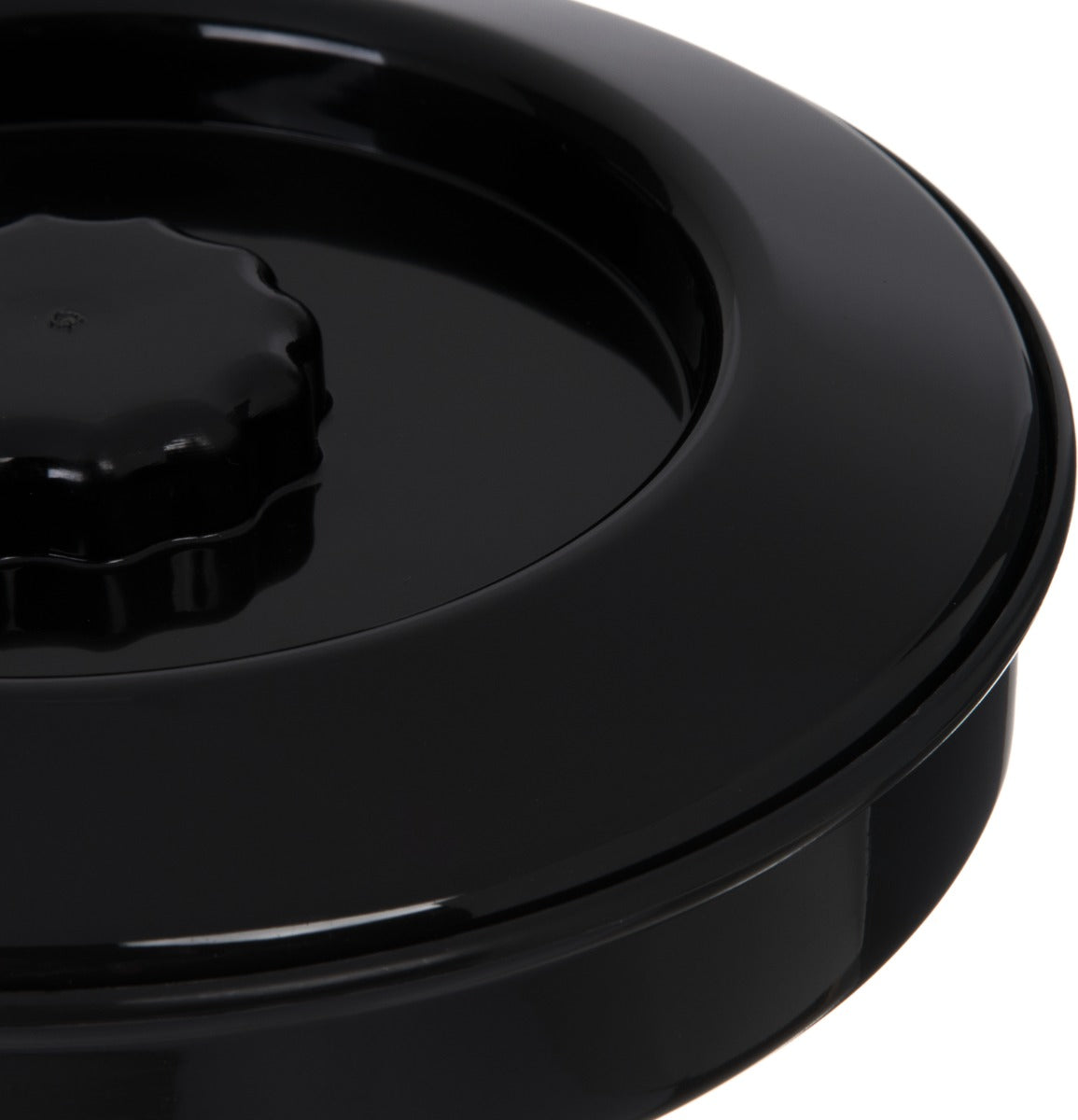 Carlisle 047503 Polycarbonate Stackable Interlocking Tortilla Server with Lid 7-1/2" - Black