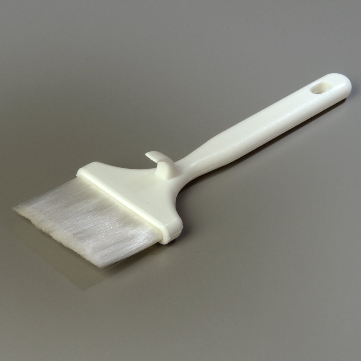 Carlisle 4040202 Carlisle Pastry Brush 3" Soft Bristles w/WhiteHandle