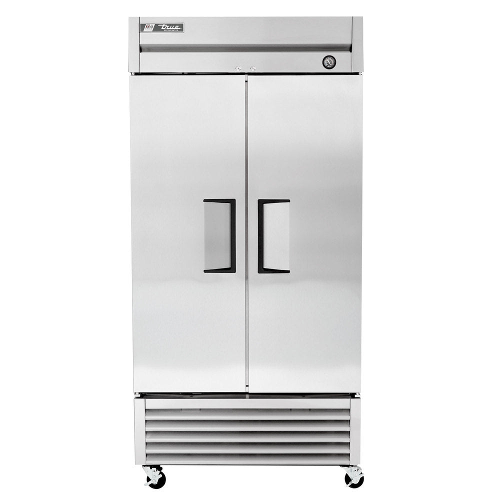 True T-35-HC 2-Section Left/Right Hinged 2 Solid Swing Door Reach-In Refrigerator 40" - 35 cu. ft. - 115v