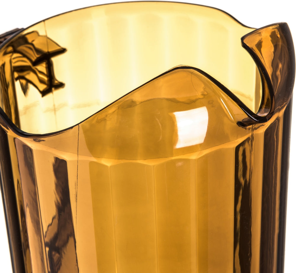 Carlisle 554013 VersaPour Pitcher 60 oz - Amber