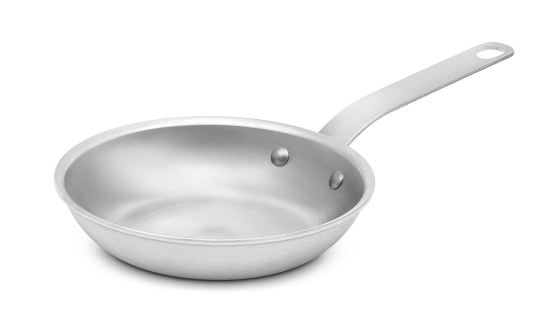 Vollrath 671107 Wear-Ever Aluminum Fry Pan with Natural Finish and Plated Handle 7"