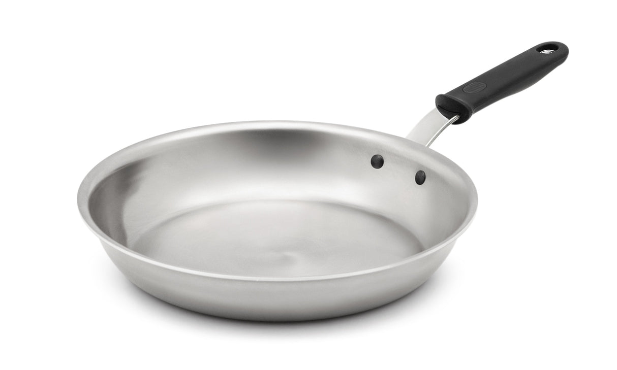 Vollrath 672108 Wear-Ever Aluminum Fry Pan with Natural Finish and Black Silicone Handle 8"