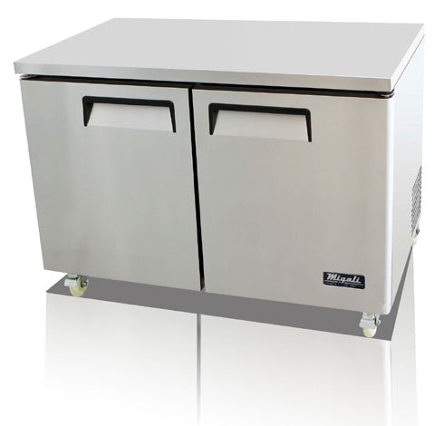Migali C-U60R-HC Competitor Series 2 Solid Door Undercounter / Worktop Refrigerator 60" - 18.2 cu. ft.