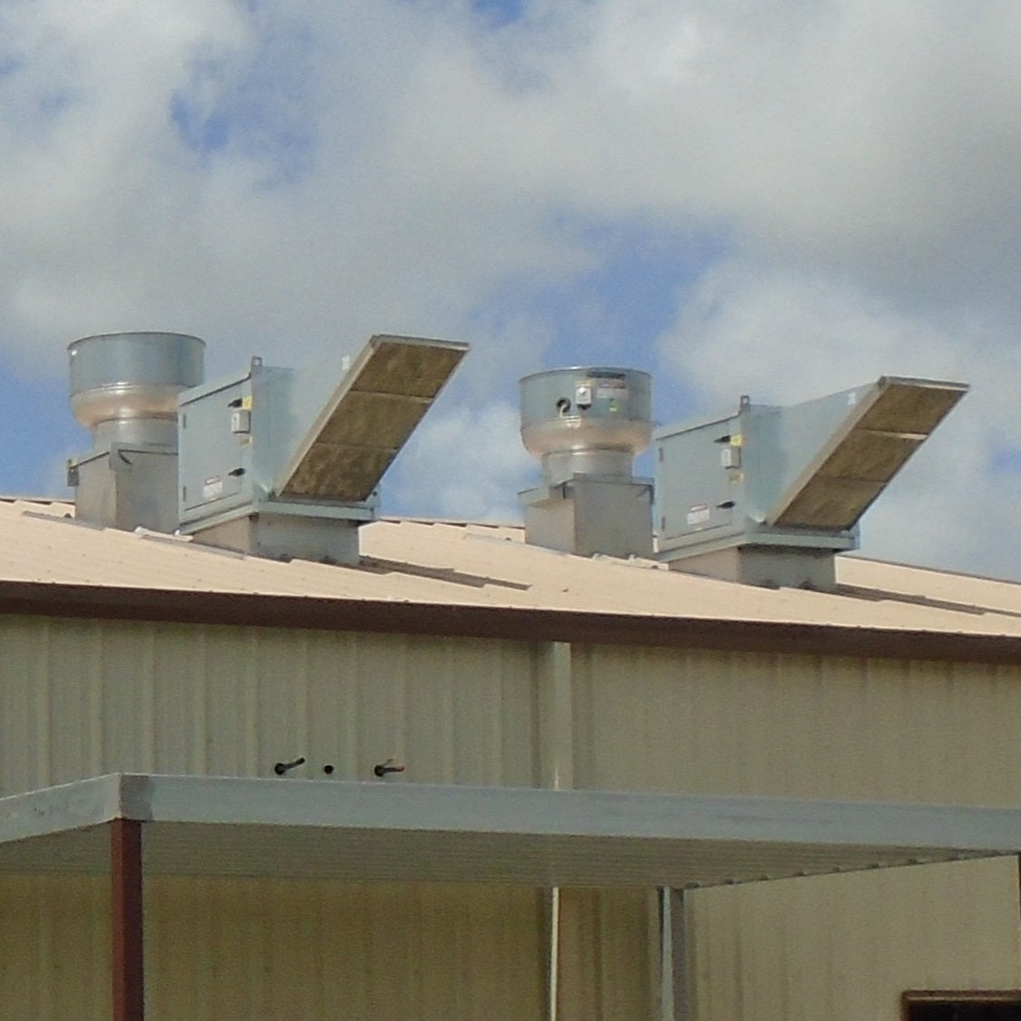 EconAir A1-15D-SC 500-2800 Direct Ddrive Makeup Air Fan with 21" Base - 115v/1-ph, 1 hp