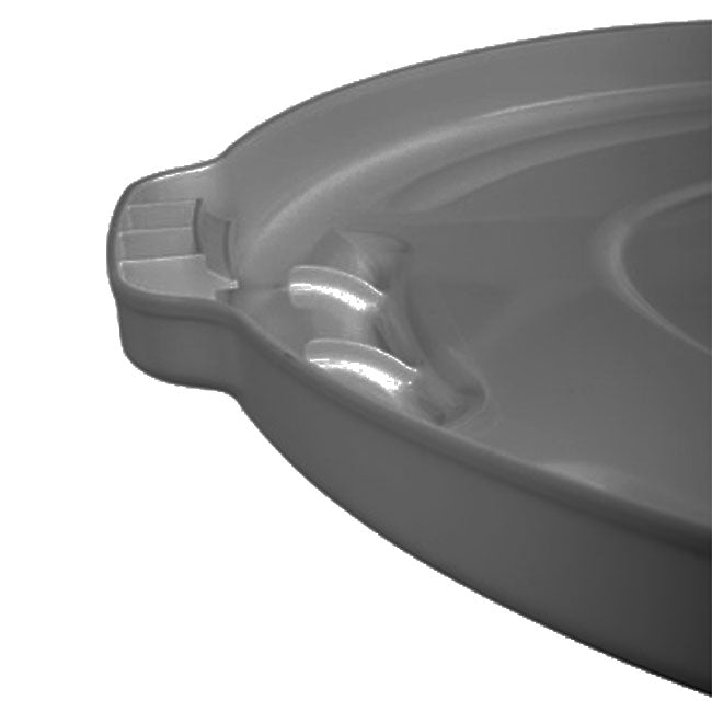 Rubbermaid FG265400GRAY BRUTE Self-Draining Round Flat Lid for use with 55-Gallon Container - Gray