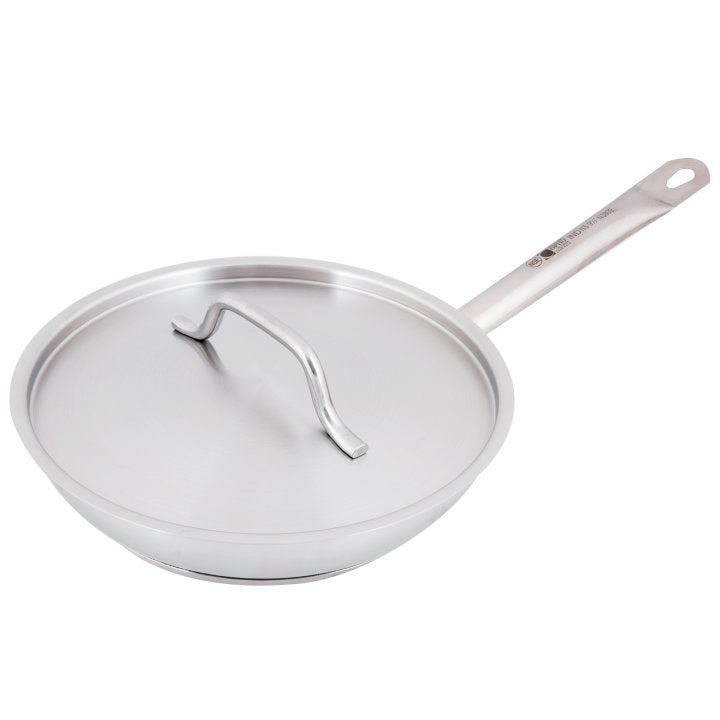 Vollrath 3820 Deluxe 6-Piece Induction Ready Stainless Steel Optio Cookware Set - Includes: 2.75 Qt., 4 Qt. Sauce Pans, and 9.5" Non-stick Fry Pan and Covers