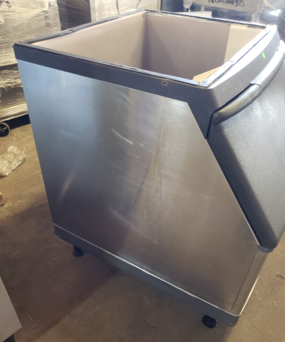 Used Restaurant Equipment - Manitowoc S400 Stainless Steel Ice Bin 30"W x 34"D x 38"H - 290 lb. Capacity