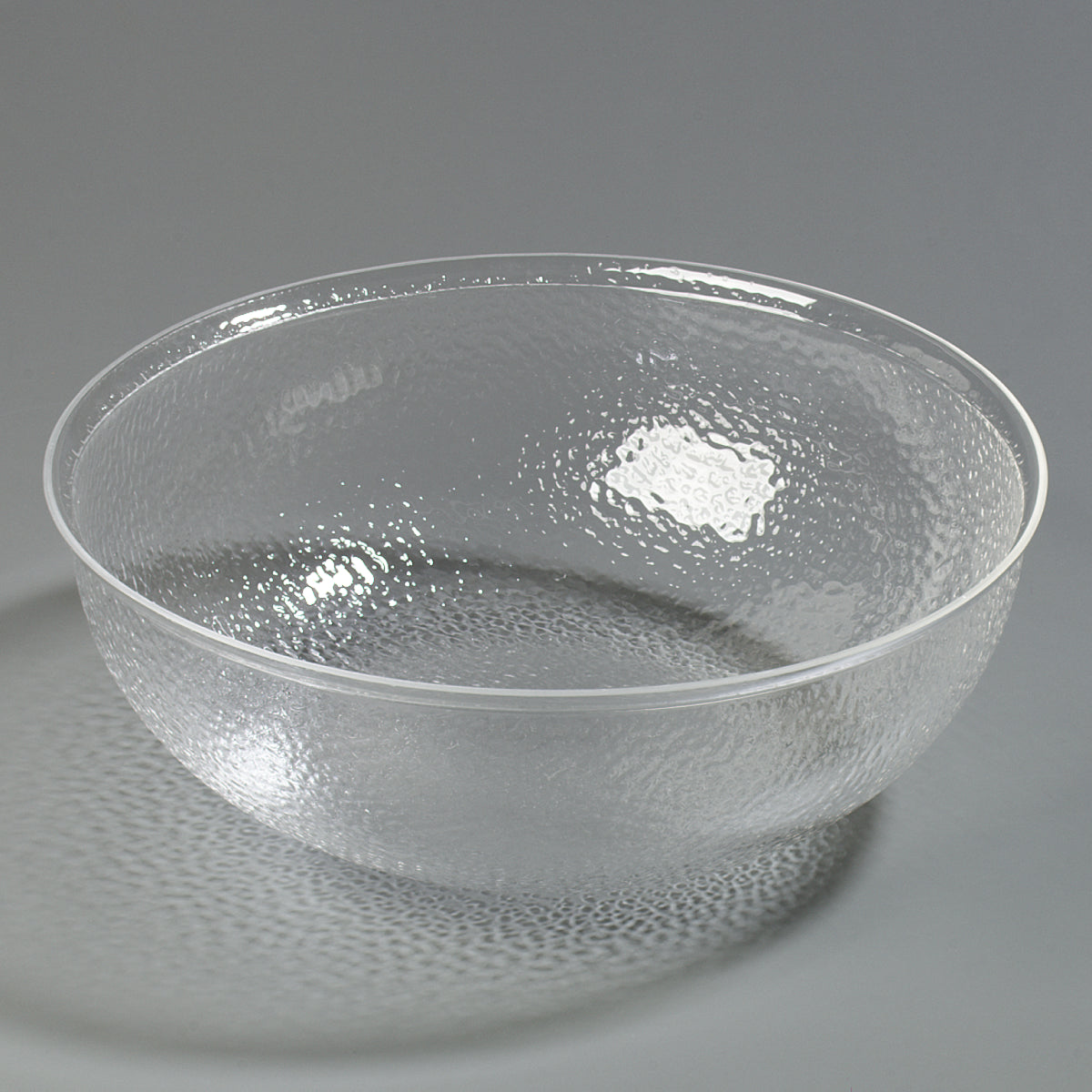 Carlisle SB7807 Round Acrylic Pebbled Salad Bowl 18" - 15 qt. - clear