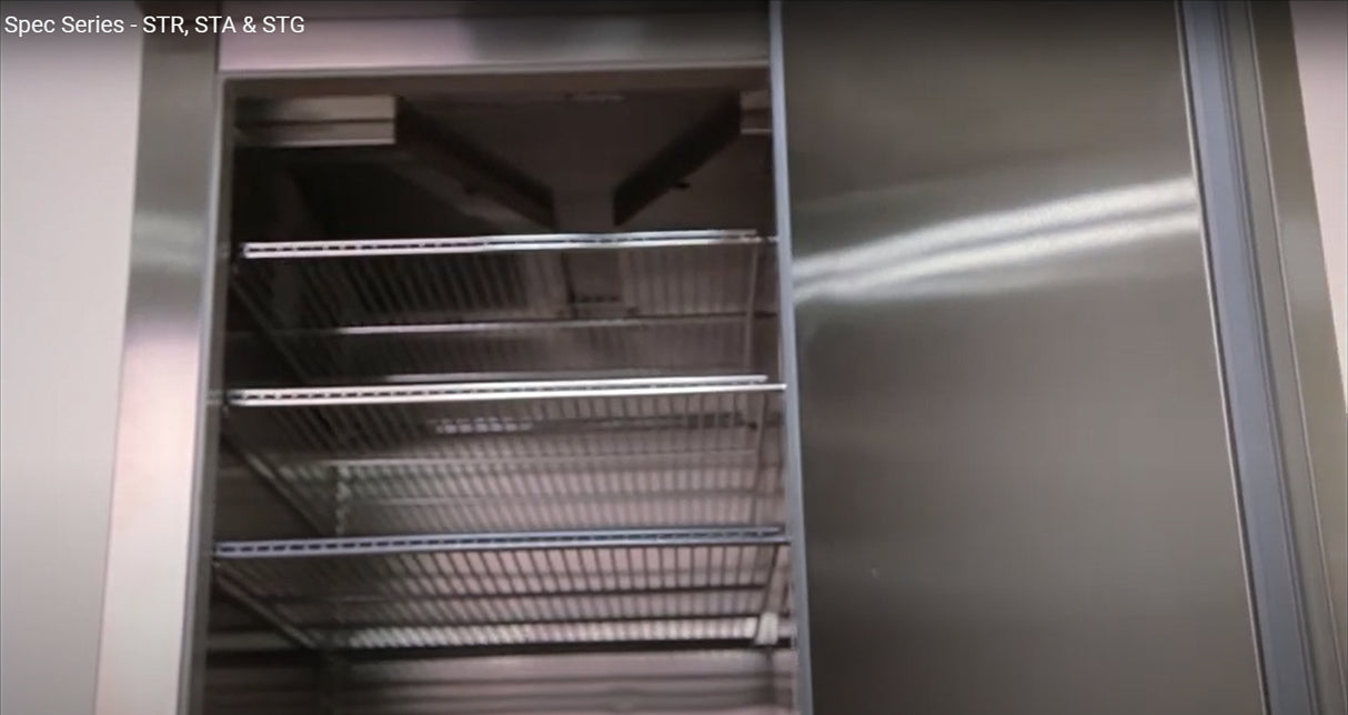 True STR1DT-2HS-HC Spec Series 1-Section 2 Solid Half Door Dual Temp Reach-In Refrigerator / Freezer 27" - 115v