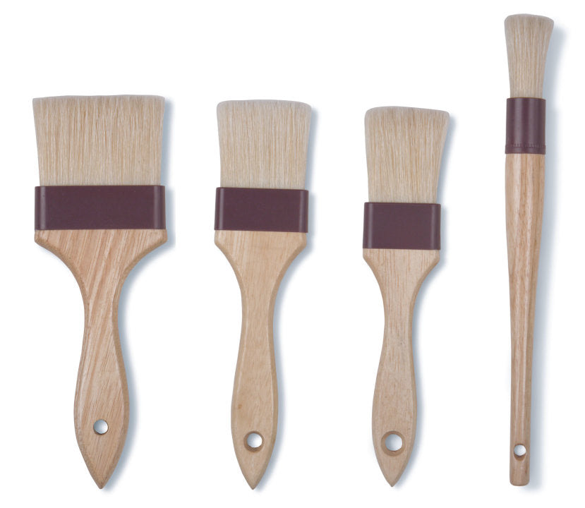 Vollrath 461 Boar Bristle Pastry Brush with Wooden Handle- 2"W