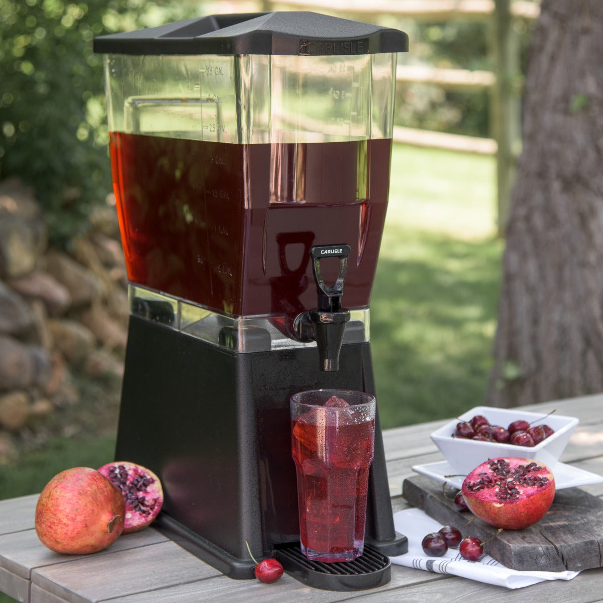 Carlisle 1085003 Trimline Premium Rectangular Non-Insulated Beverage Dispenser with Single Clear Bowl, Black Base and Deluxe No-Drip Locking Faucet 3 Gal.