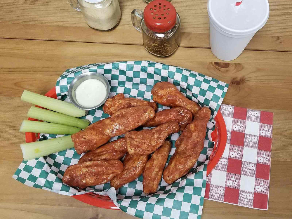 TableCraft 1086R Texas Plastic Oval Platter Basket 12-3/4" x 9-1/2" x 1-1/2" - Red - 12/Case