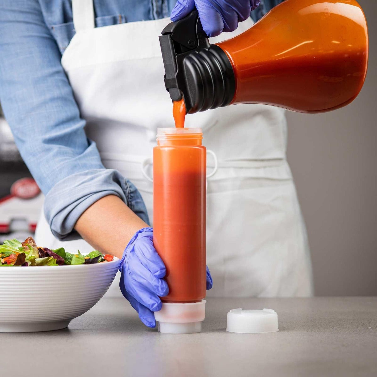 TableCraft 16SV INVERTAtop Dualway First In First Out "FIFO" Squeeze Bottle with 53 mm Opening 16 oz. - 12/Case