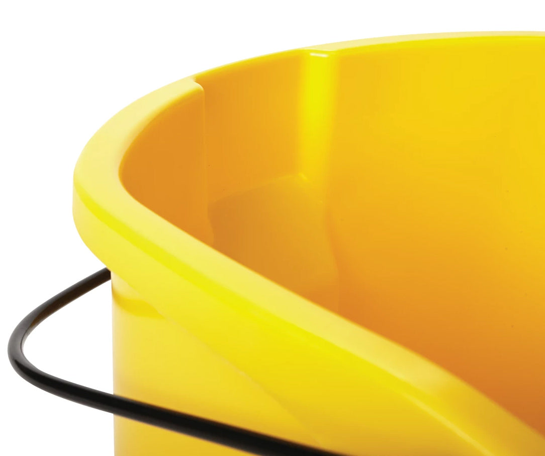 Rubbermaid 2064914 WaveBrake Mop Bucket with Casters 35 qt. - Yellow