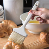 Carlisle 4037900 Sparta Meteor Flat Pastry / Basting Brush with 3"W Boar Bristles & Plastic Handle with Hook - White