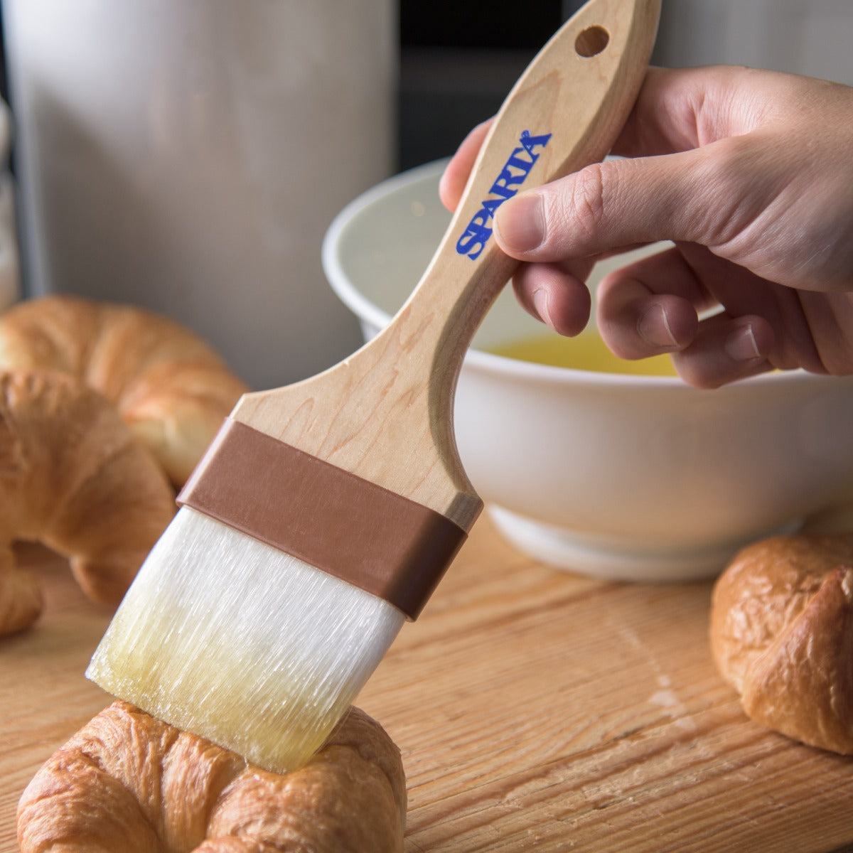 Carlisle 4039800 Carlisle Pastry Brush 3" Epoxy Bristles w/ Wood Handle