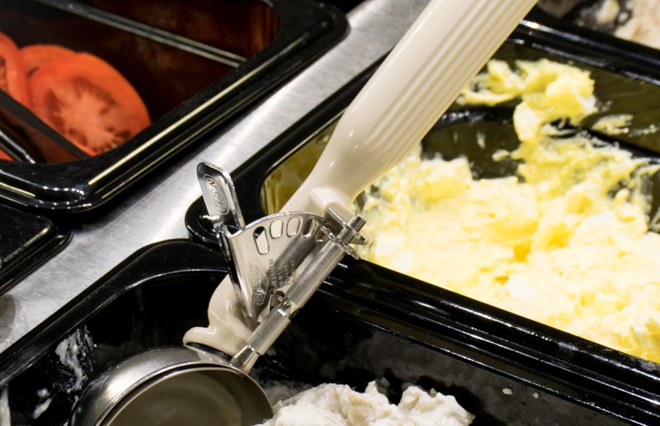 Vollrath 47141 Jacob's Pride Thumb Press Disher with One-Piece Ivory Handle 3-1/4 oz. - Size 10