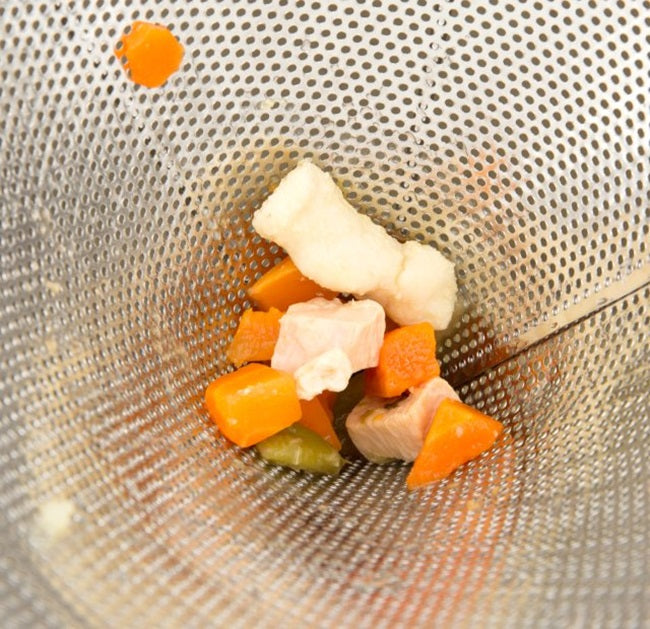 Vollrath 47167 Stainless Steel Fine Mesh China Cap Strainer with 9-3/4" dia. X 10" Deep Bowl and 10-1/4" Loop Handle - 6/Case