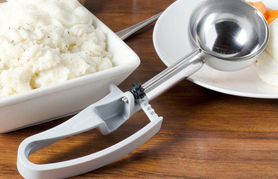 Vollrath 47371 Jacob's Pride Extended Length Disher with Gray Squeeze Handle 3.7 oz. - Size 8 - 12/Case