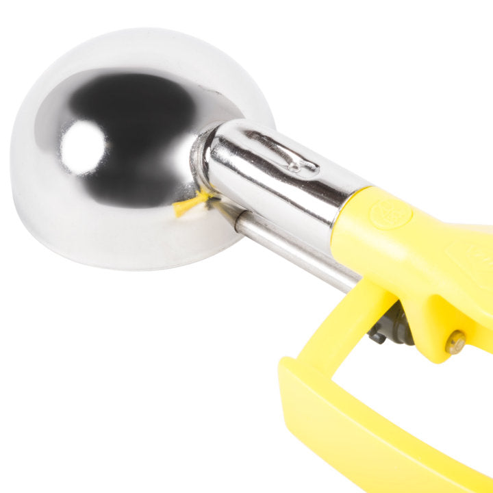 Vollrath 47396 Jacob's Pride Standard Length Disher with Royal Yellow Squeeze Handle 1.8 oz. - Size 20 - 12/Case