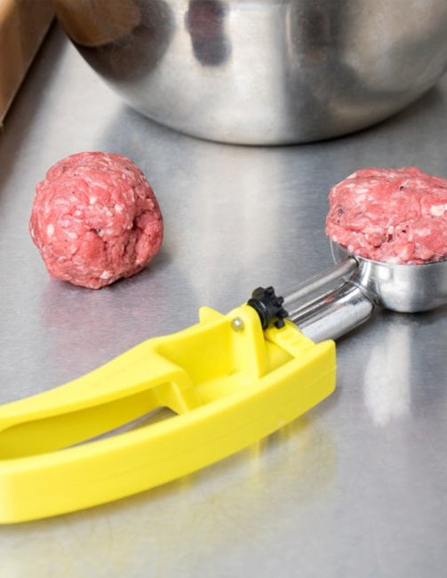 Vollrath 47396 Jacob's Pride Standard Length Disher with Royal Yellow Squeeze Handle 1.8 oz. - Size 20 - 12/Case