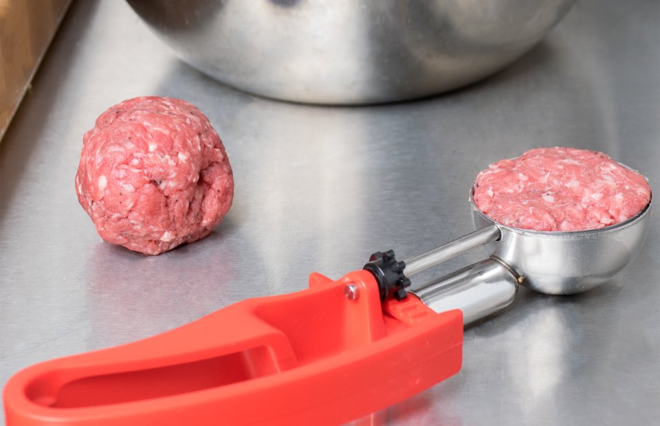 Vollrath 47397 Jacob's Pride Standard Length Disher with Red Squeeze Handle 1.52 oz. - Size 24 - 12/Case