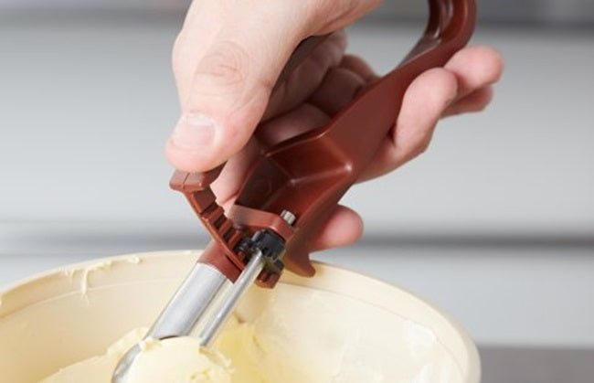 Vollrath 47403 Jacob's Pride Standard Length Disher with Plum Squeeze Handle 0.47 oz. - Size 70 - 12/Case