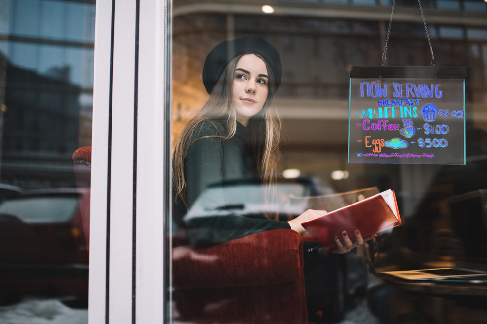 Alpine Industries 496-01 Standing or Hanging Flashing LED Write-On Message Board with (2) Colored Markers and Erasing Towel 9" x 11-4/5"