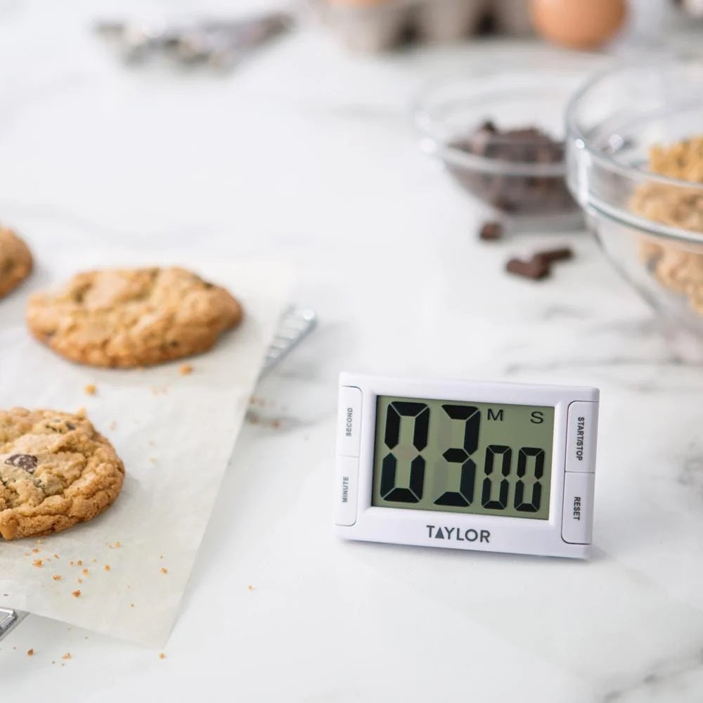 Taylor 5896 White 100 Minute Jumbo Readout Digital Timer - 6/Case