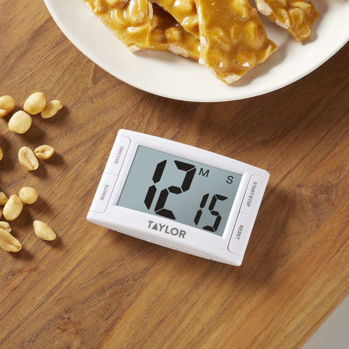 Taylor 5896 White 100 Minute Jumbo Readout Digital Timer - 6/Case