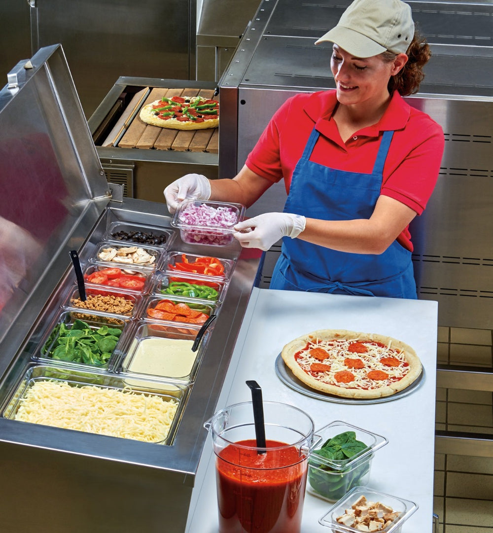 Cambro 62CW135 Camwear Polycarbonate Food Pan 2-1/2" Deep - 1/6 Size - Clear