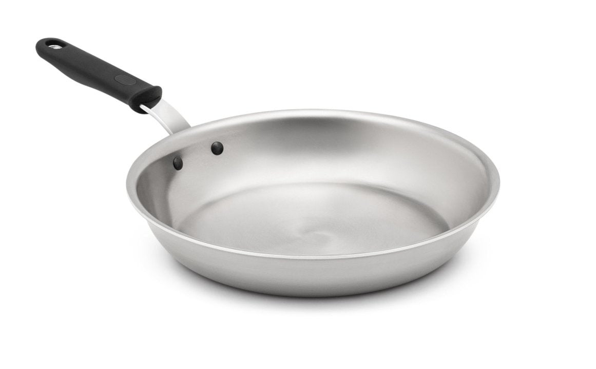 Vollrath 672110 Wear-Ever Aluminum Fry Pan with Natural Finish and Black Silicone Handle 10"