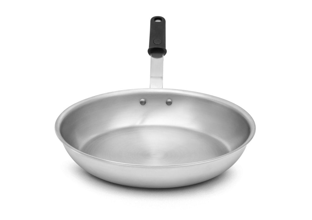 Vollrath 672114 Wear-Ever Aluminum Fry Pan with Natural Finish and Black Silicone Handle 14"