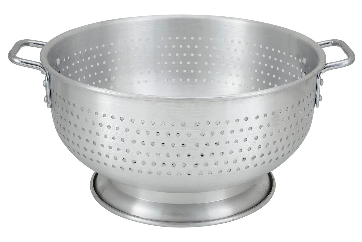 Winco ALO-16BH Aluminum Colander with Base & Handles 16 qt. - 4/Case