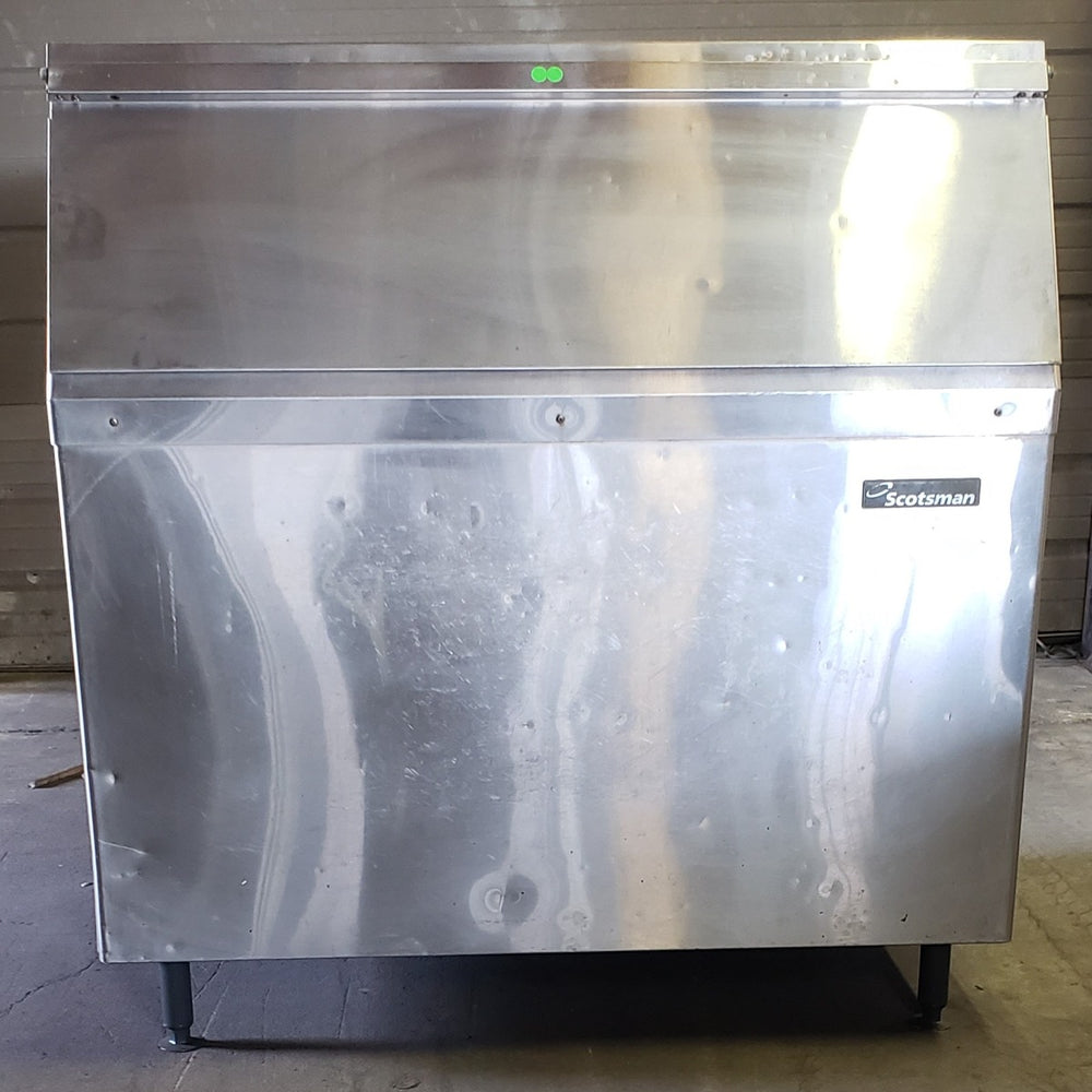 Used Restaurant Equipment - Scotsman BH900S-C Stainless Steel Modular Ice Storage Bin 48"Wx 33-3/4"D x 44"H - 740 lb. Capacity