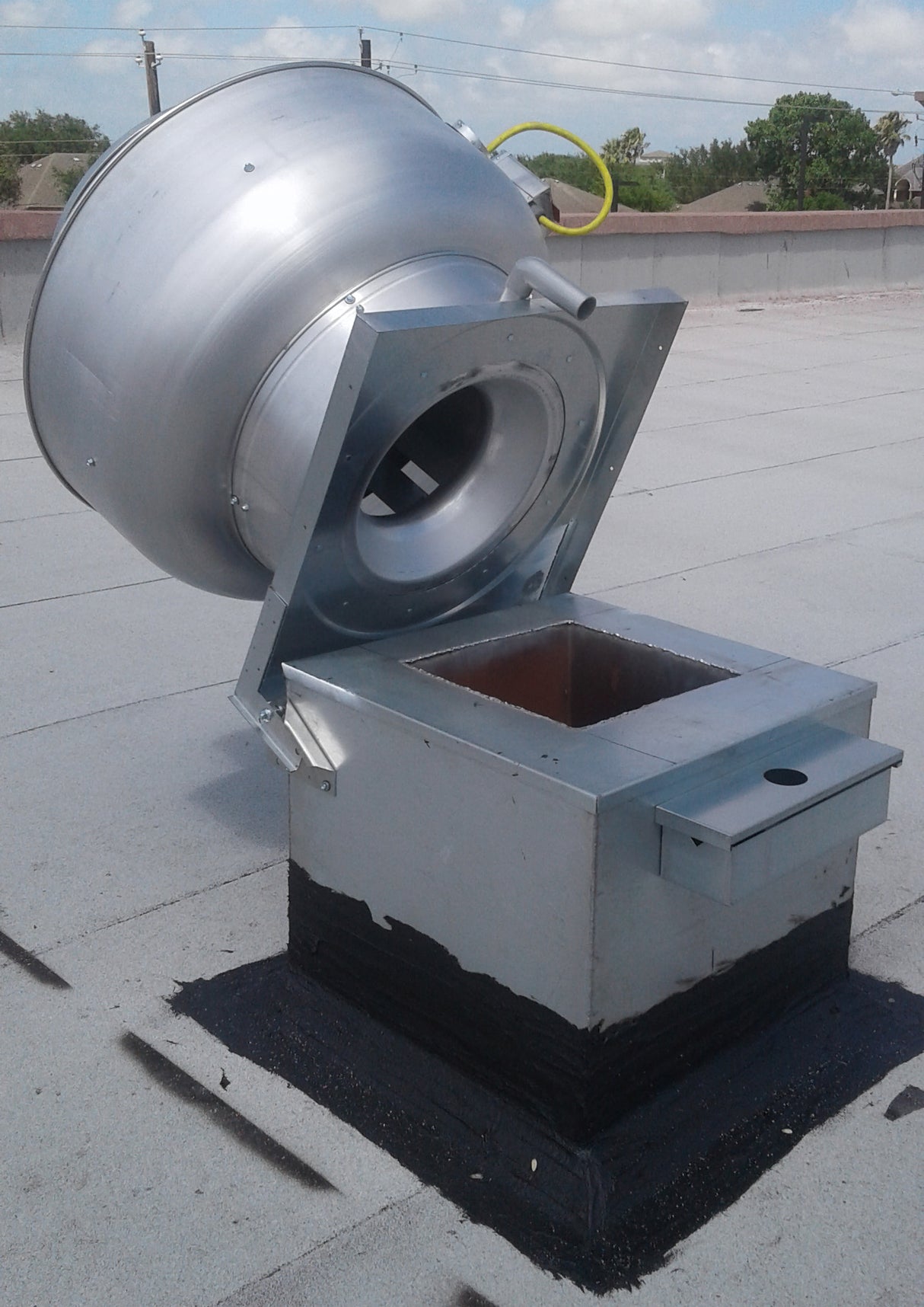 CaptiveAire DU85-SC-1250-3000 High Speed Direct Drive Centrifugal Upblast Exhaust Fan CFM Range: 1250 CFM to 3000 - 115v