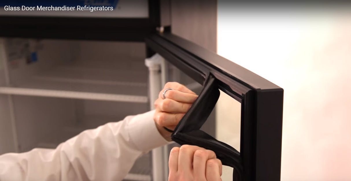 True GDM-23-HC~TSL01 Black 1 Glass Swing Door Refrigerated Merchandiser 27" - 23 Cu. Ft.- 115v