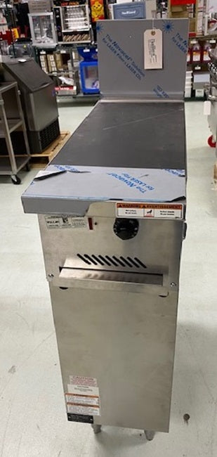 Clearance Vulcan EV12-1HT-208 Endurance Electric Range with Single Hot Top and Enclosed Base 12" - 208V