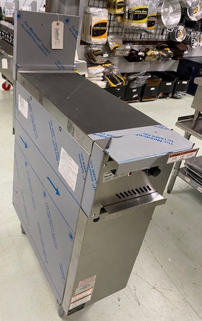 Clearance Vulcan EV12-1HT-208 Endurance Electric Range with Single Hot Top and Enclosed Base 12" - 208V