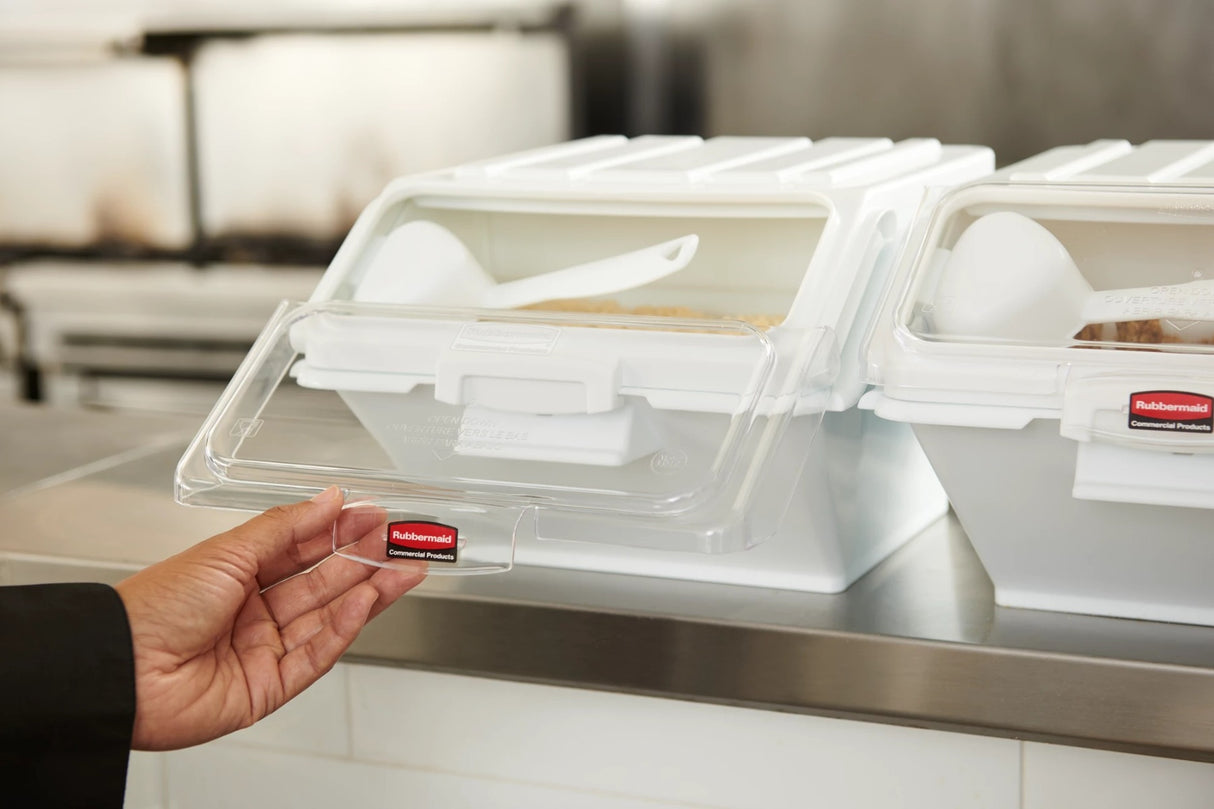 Rubbermaid FG9G6000WHT ProSave Safety Storage Shelf Ingredient Bin with Sliding Lid & Scoop - 2.6 Gallon / 40 Cup Capacity