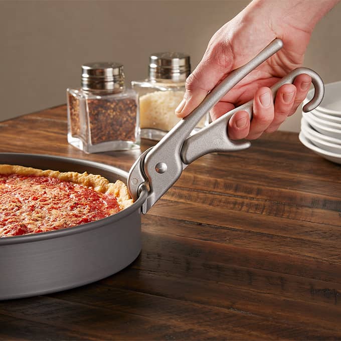 American Metalcraft G9595 Cast Aluminum Spring Loaded Pizza Pan Gripper 8"