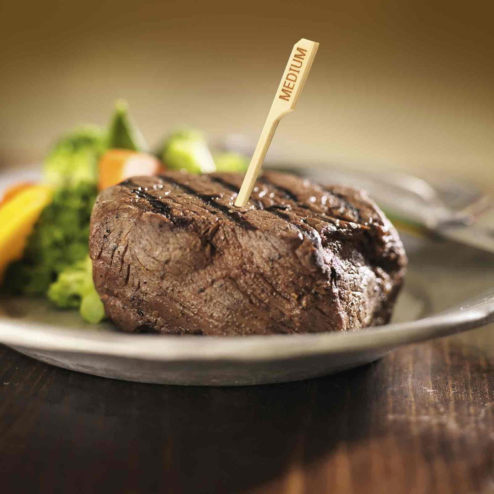 TableCraft MEDIUM "Medium" 3-1/2" Bamboo Temperature Meat Marker Pick - 100/Pack