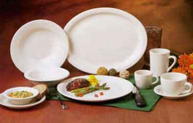 Libbey NR-13 Kingsmen White Narrow Rim Oval Stoneware China Platter 11-1/2" x 9-1/8" - Cream White - 12/Case