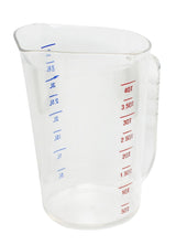 Thunder Group PLMC128CL Polycarbonate Liquid Measuring Cup with Pour Spout - 4 Qt - Clear