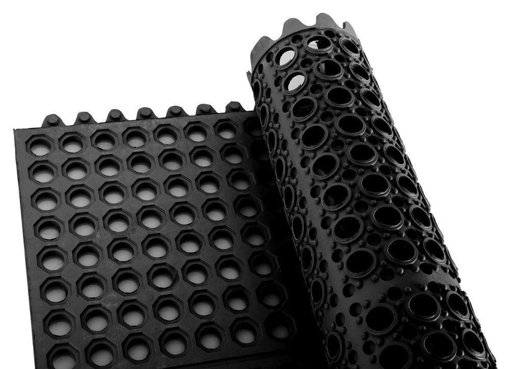 Winco RBMI-33K Rubber Anti-Slip & Anti-Fatigue Interlocking Floor Mat 3' x 3' - 1/2" Thick - Black