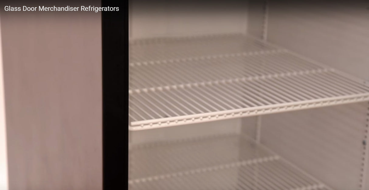True GDM-23-HC~TSL01-WHT White 1 Glass Swing Door Refrigerated Merchandiser 27" - 23 Cu. Ft.- 115v