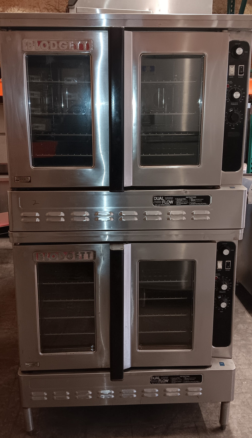 Used Restaurant Equipment - Blodgett DFG-100 DBL Double-Deck Full Size Natural Gas Convection Oven - 110,000 BTU