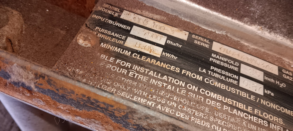 Used Restaurant Equipment - Blodgett DFG-100 DBL Double-Deck Full Size Natural Gas Convection Oven - 110,000 BTU