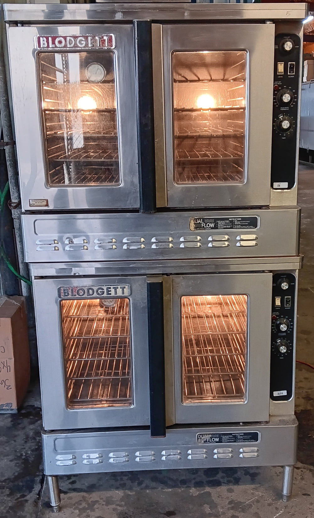 Used Restaurant Equipment - Blodgett DFG-100 DBL Double-Deck Full Size Natural Gas Convection Oven - 110,000 BTU