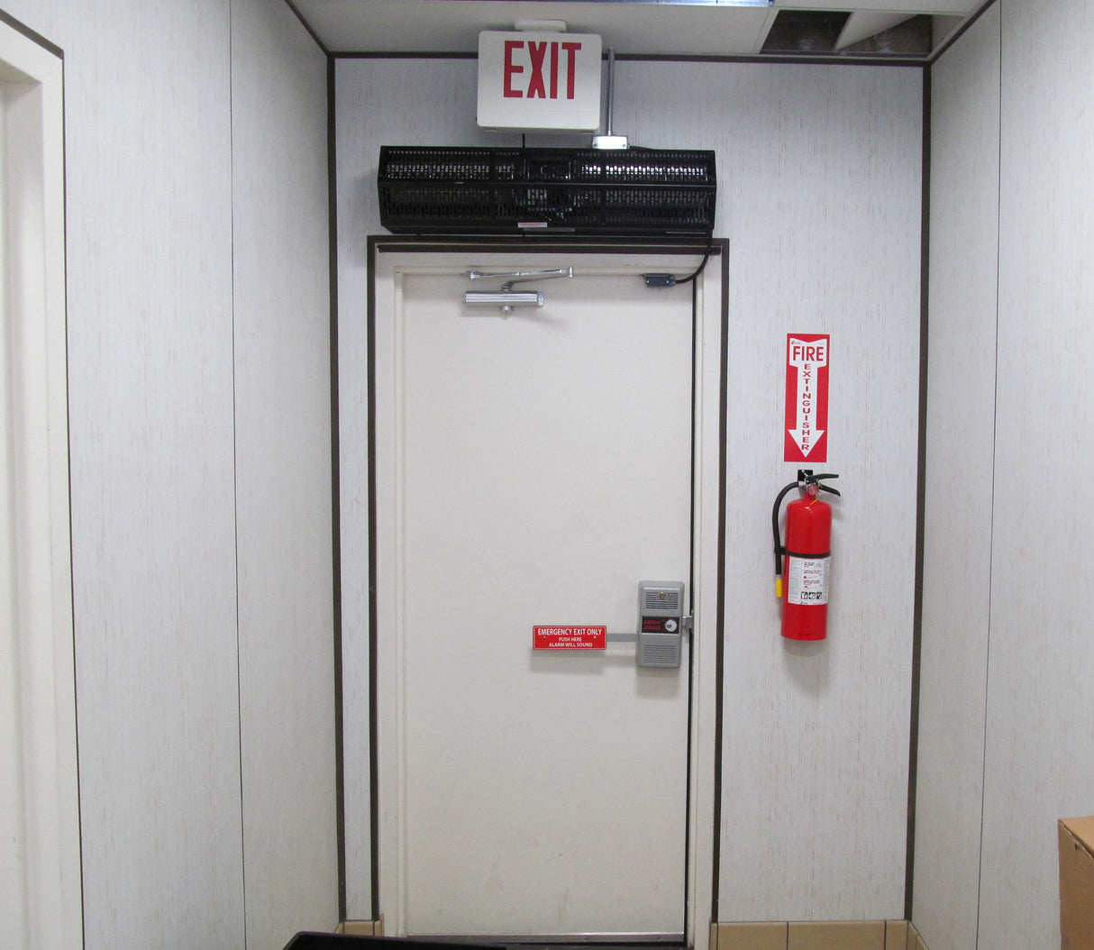 Berner SLC07-1036A Unheated Sanitation Series Low Profile Air Curtain 36"L - White